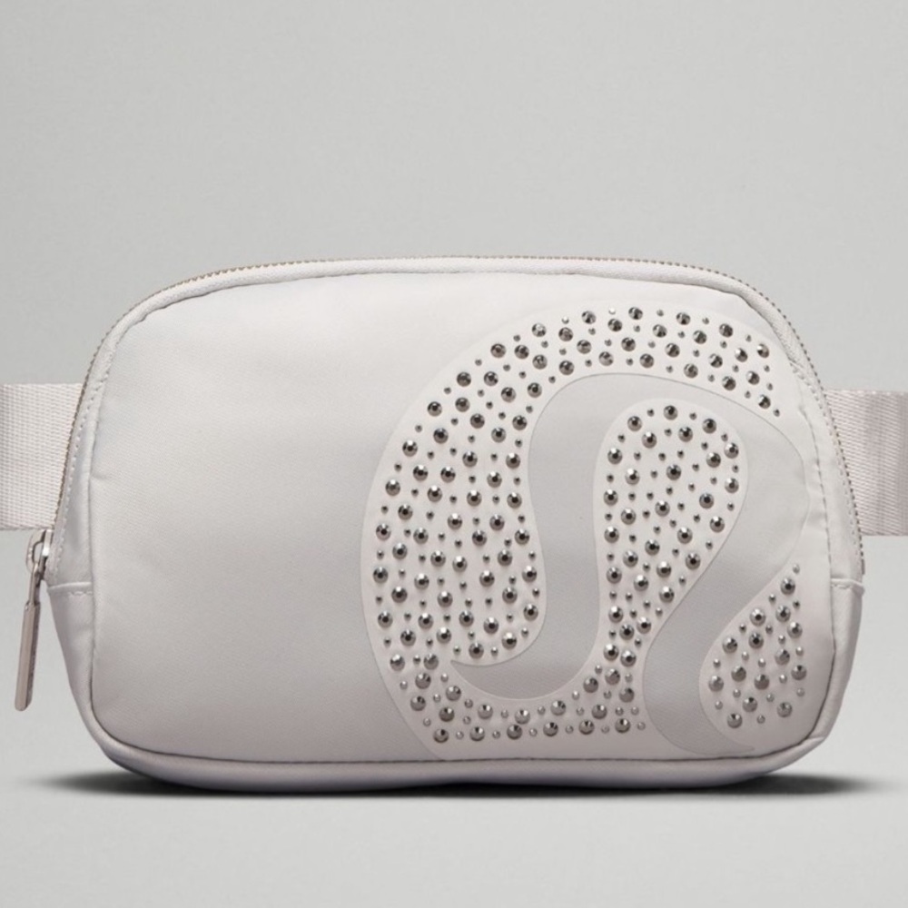 Lululemon Athletica Everywhere Belt Bag Studded VPOR 1L